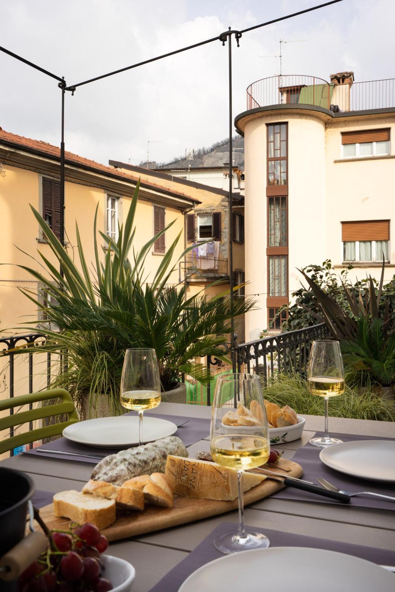 Ferienwohnung La Casa Sulla Terrazza Sarnico Exterior foto